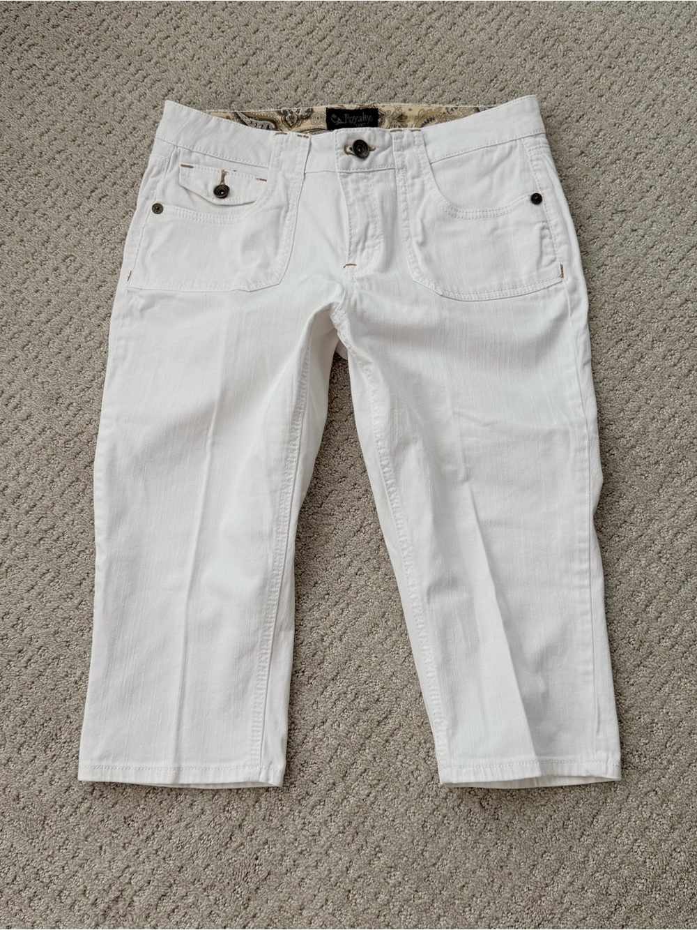 Royalty For Me White Women's Cargo Capri Pants - Picture 2 of 7
